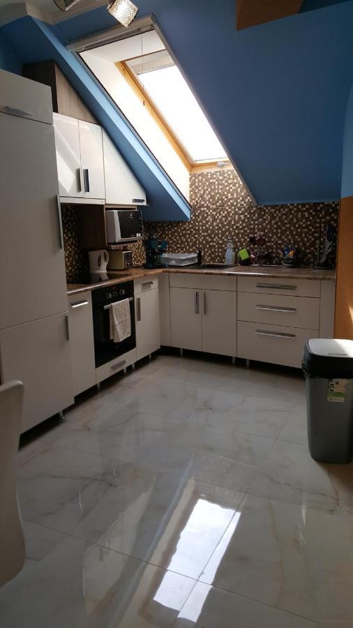 Paris-Lux. Apartment Hajduszoboszlo Luaran gambar