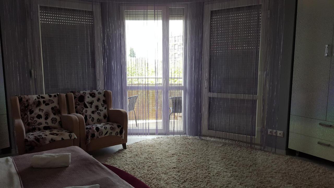 Paris-Lux. Apartment Hajduszoboszlo Luaran gambar