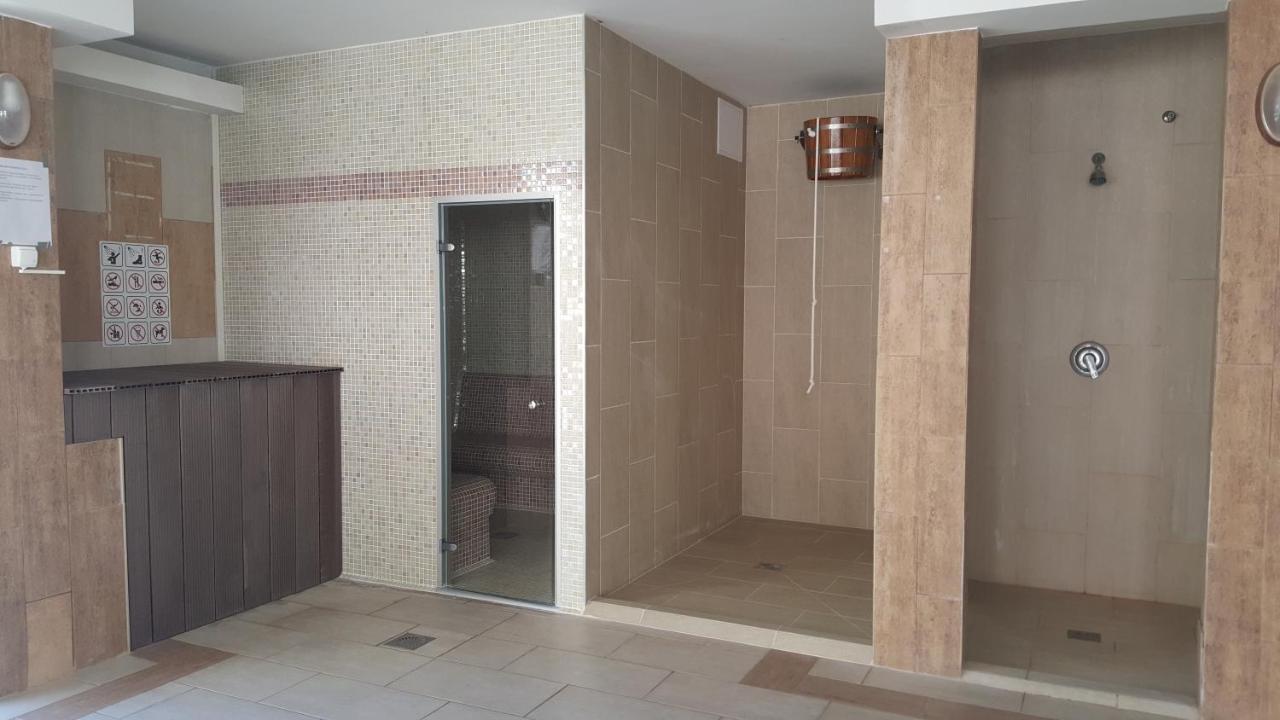Paris-Lux. Apartment Hajduszoboszlo Luaran gambar